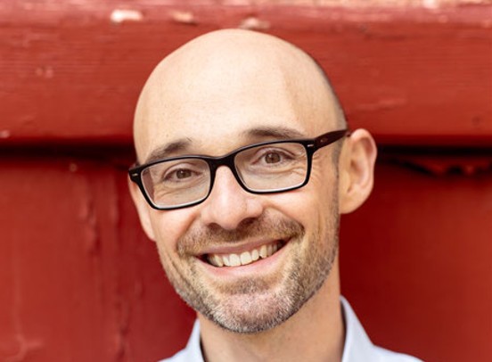 Autorenlesung Daniel Zipfel – Stadtmarketing Klosterneuburg